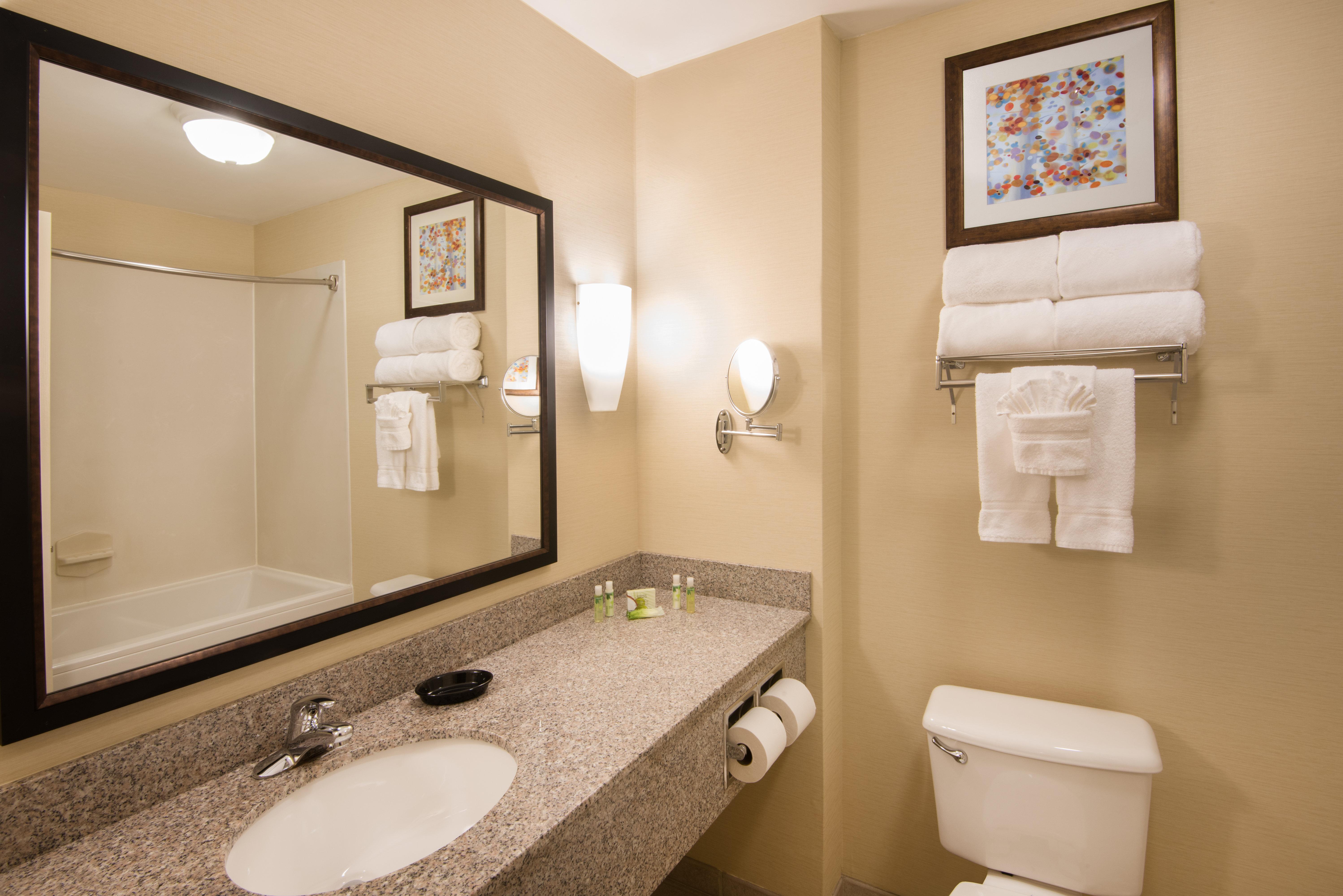 Holiday Inn Express & Suites - Sharon-Hermitage By Ihg West Middlesex Zewnętrze zdjęcie