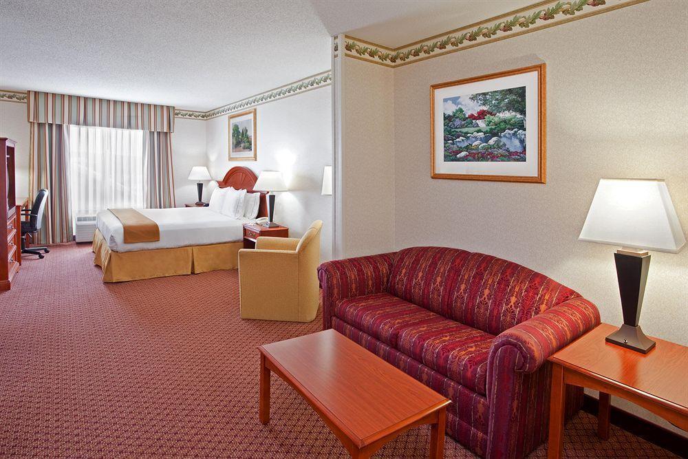 Holiday Inn Express & Suites - Sharon-Hermitage By Ihg West Middlesex Zewnętrze zdjęcie